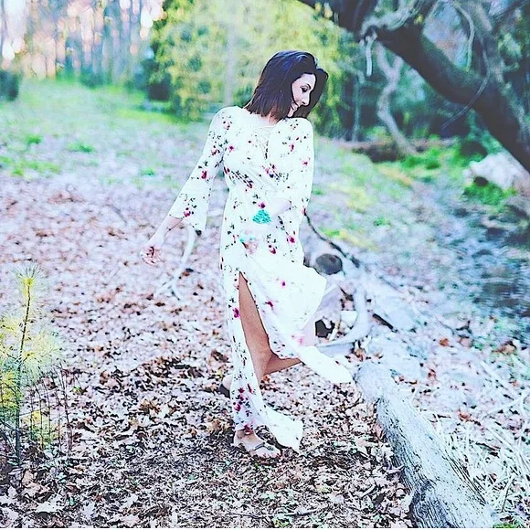 Woman’s Flowing Boho Floral Dress - Picture 1 of 6